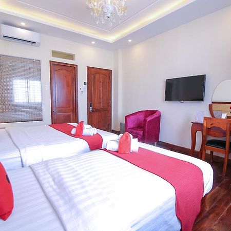 RedDoorz Premium @ Nguyen Thai Son Street Ho-Chi-Minh-Stadt Exterior foto