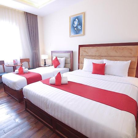 RedDoorz Premium @ Nguyen Thai Son Street Ho-Chi-Minh-Stadt Exterior foto