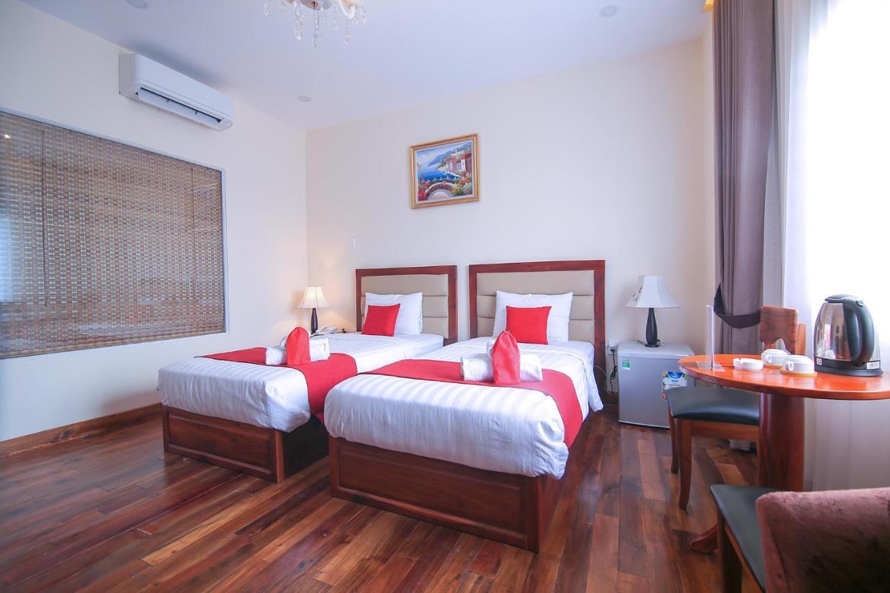RedDoorz Premium @ Nguyen Thai Son Street Ho-Chi-Minh-Stadt Exterior foto