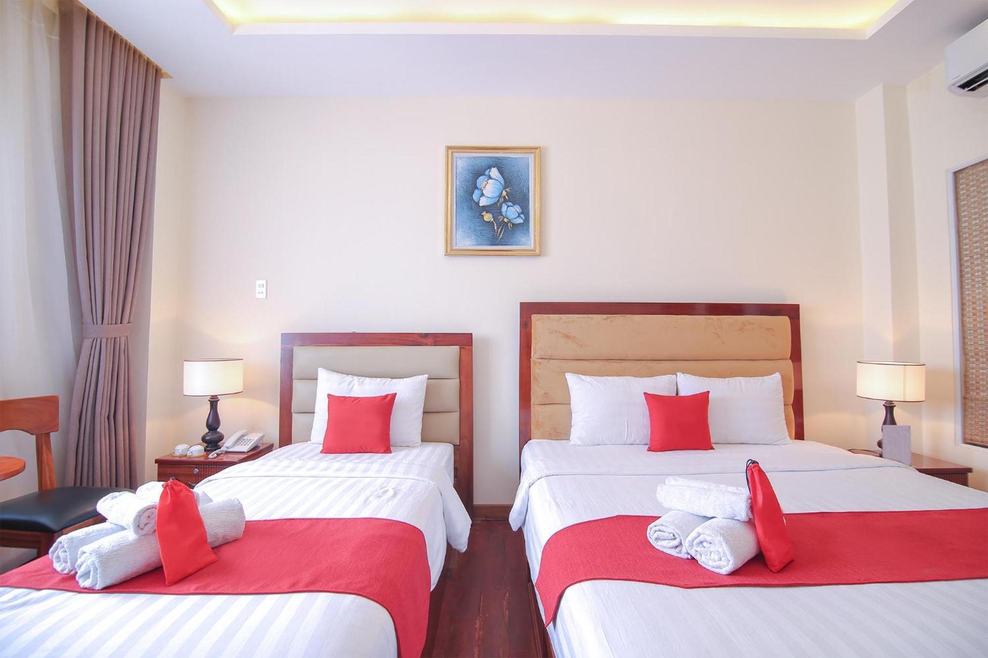 RedDoorz Premium @ Nguyen Thai Son Street Ho-Chi-Minh-Stadt Exterior foto